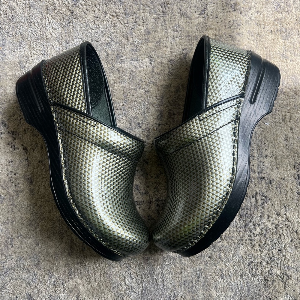 Dansko Clogs size 39
